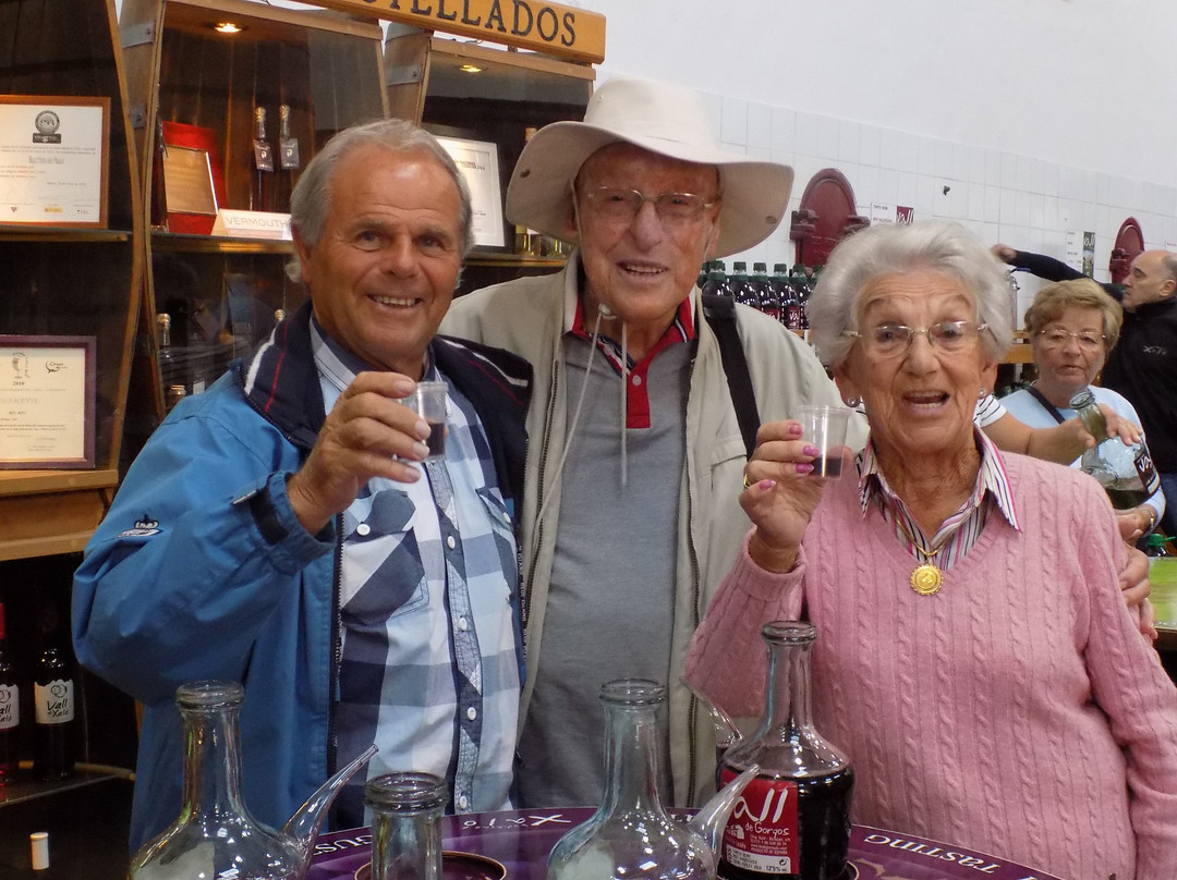 Round Town Travel-卡尔佩必去景点