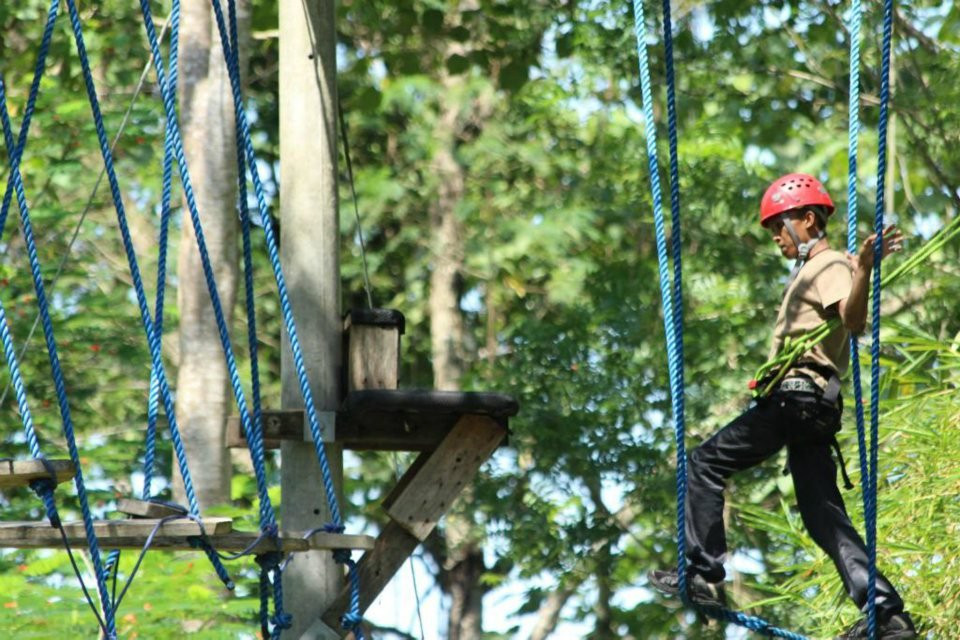 Outland Adventure-达沃必去景点