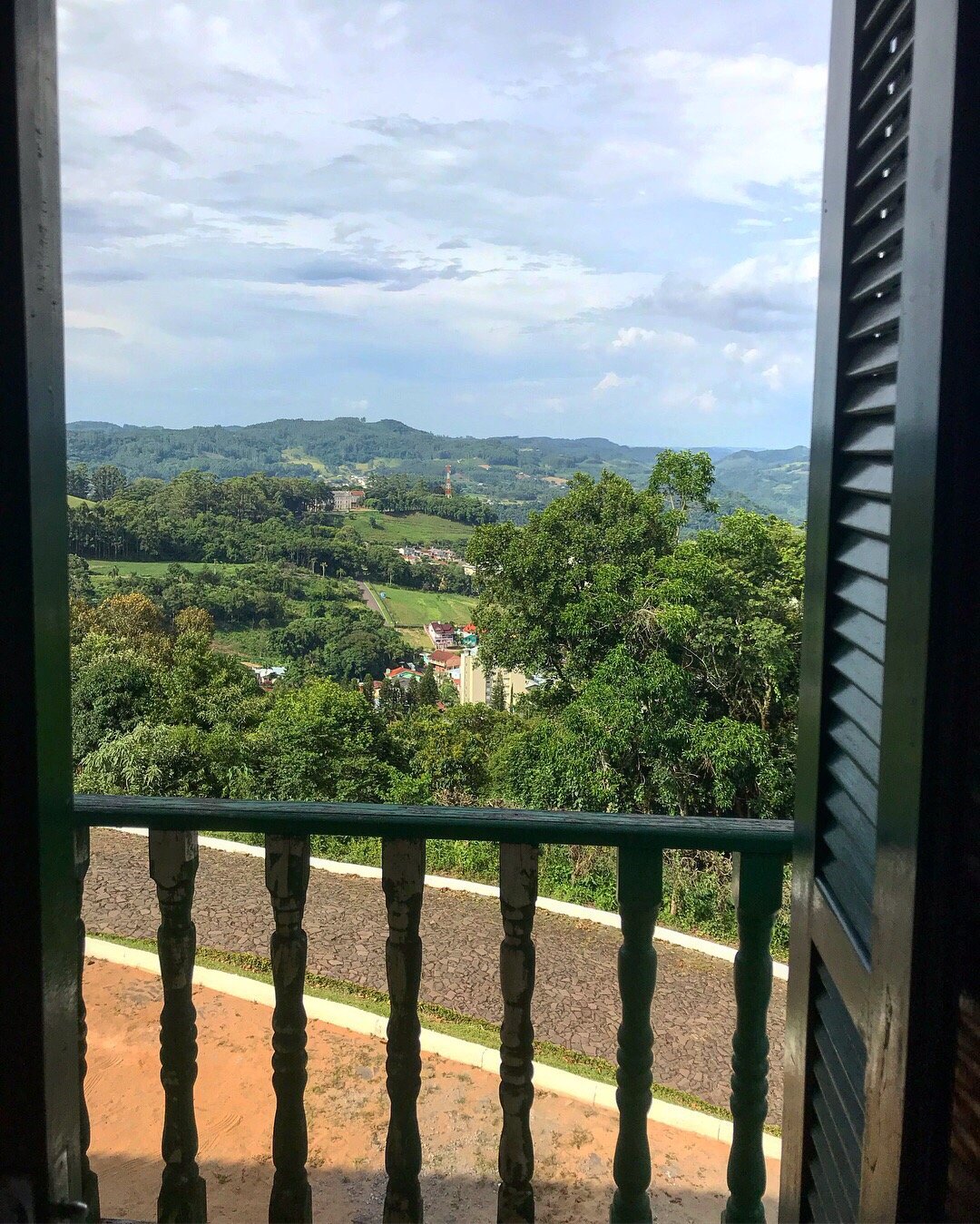 Cadeeiro da Serra-官方