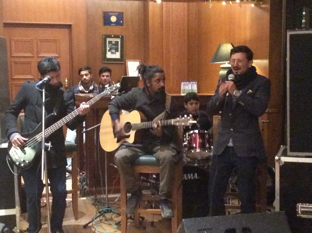 西姆拉野花大厅酒店主图