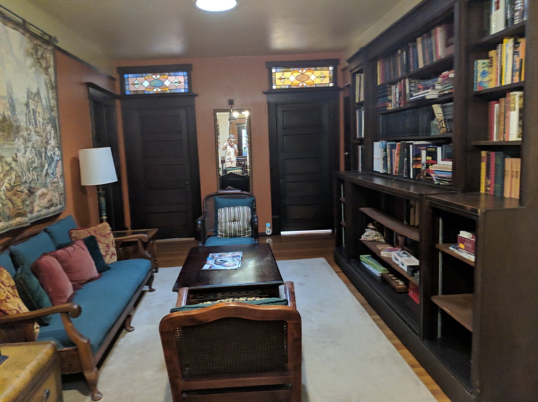 Kelley & Young Wine Garden Inn主图