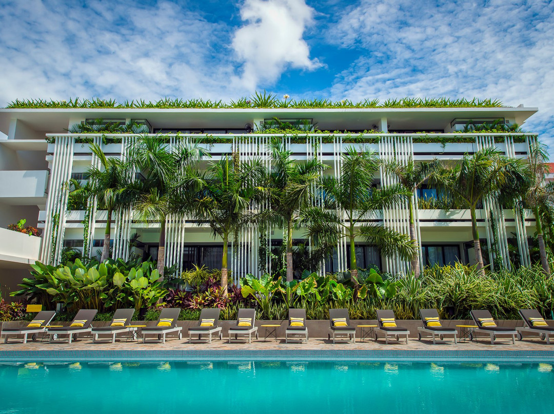 维罗斯酒店主图