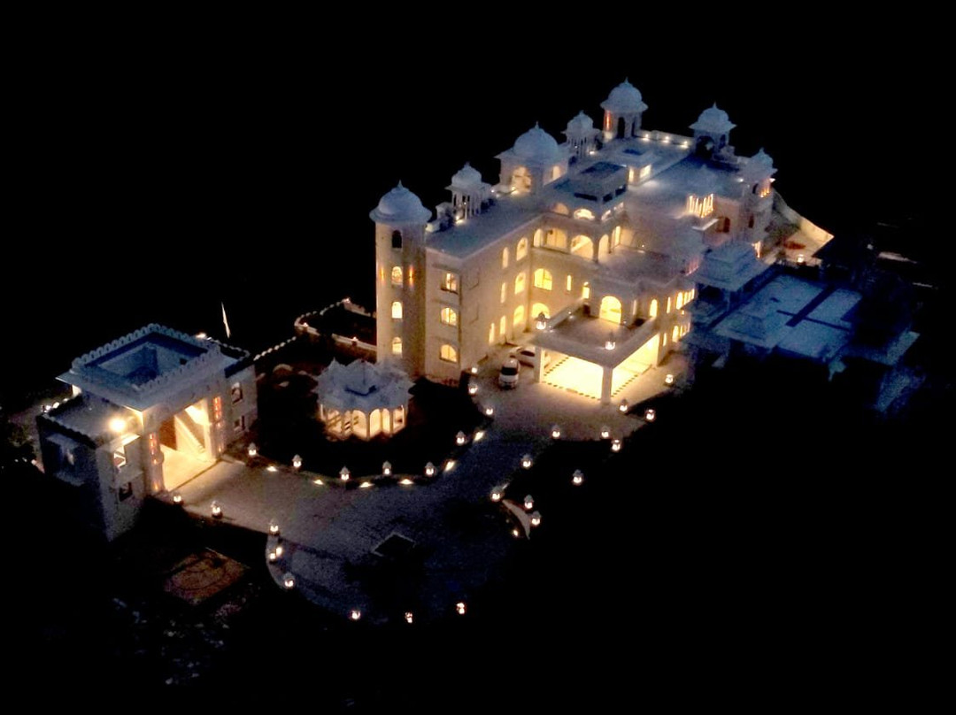 埃弗里斯特山度假村及水疗中心-昆巴尔加尔主图