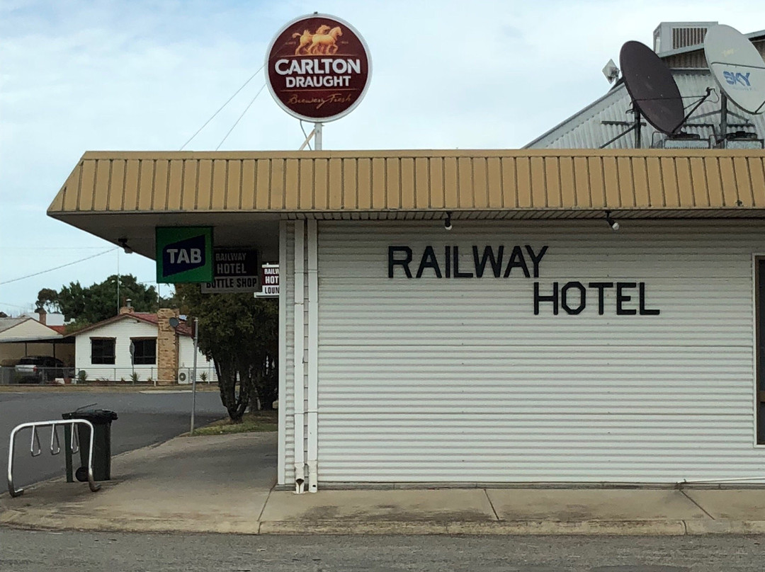 Railway Hotel主图