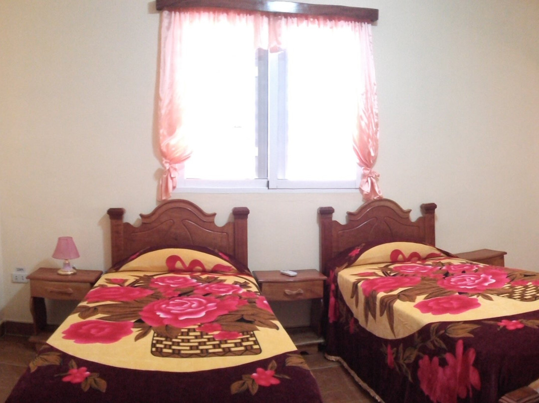 Adrian & Tonia主图