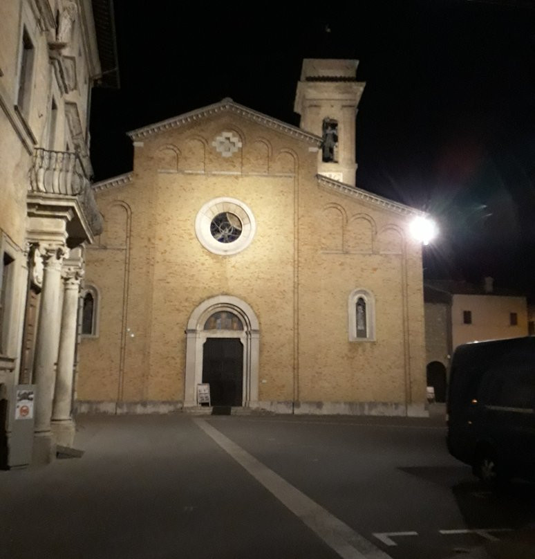 Collegiata Di San Pietro Apostolo景点图片