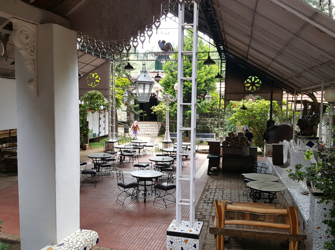 恩德科森林湖酒店主图