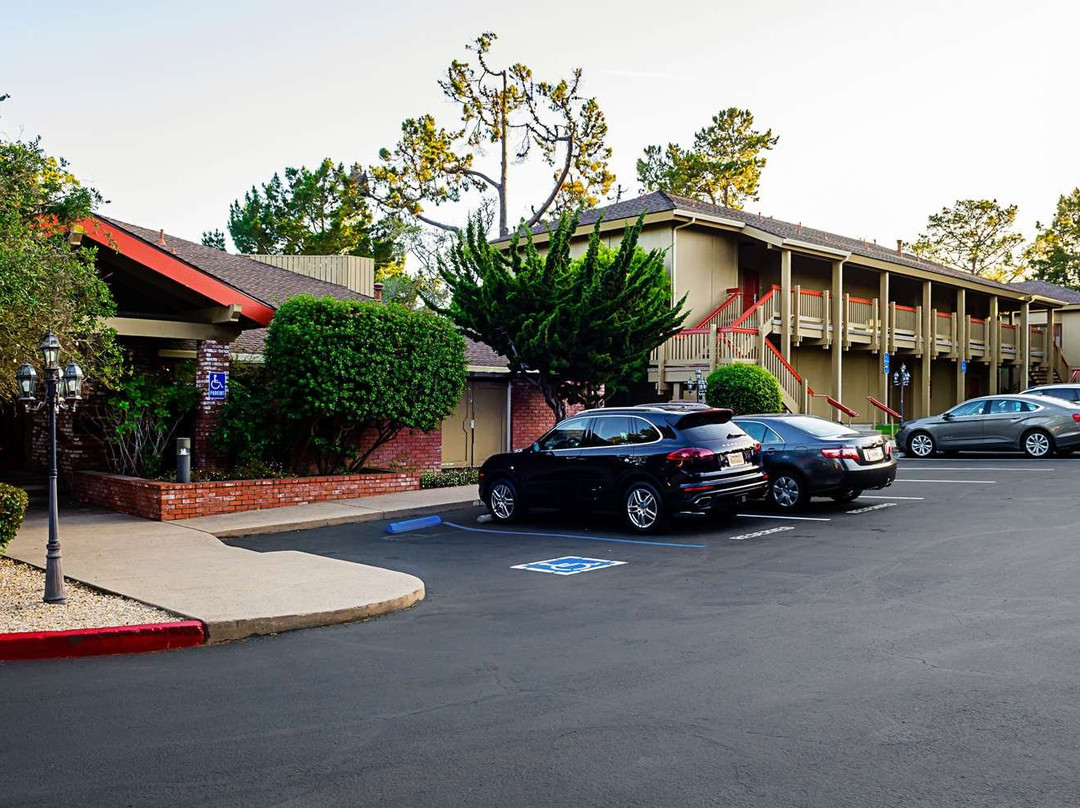 Comfort Inn Monterey Peninsula Airport主图