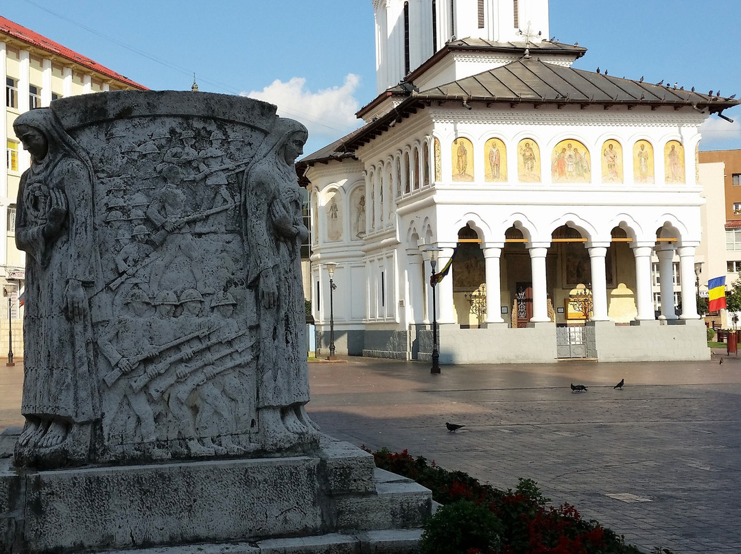 Ecaterina Teodoroiu Mausoleum景点图片