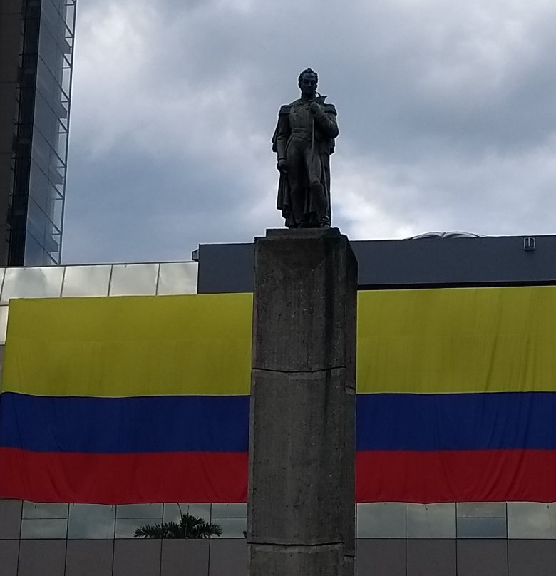 Monumento al Esfuerzo-亚美尼亚必去景点