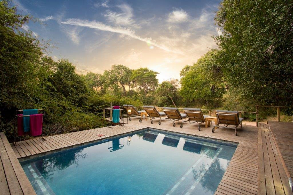 Bateleur Safari Camp