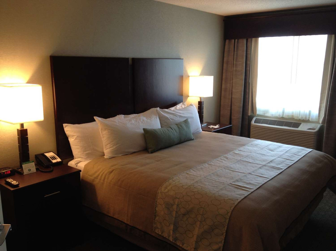 GrandStay Hotel & Suites Glenwood主图