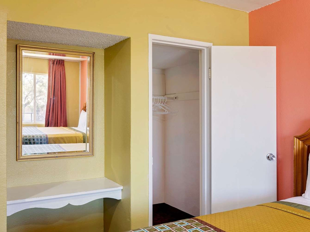 Knights Inn Big Spring主图