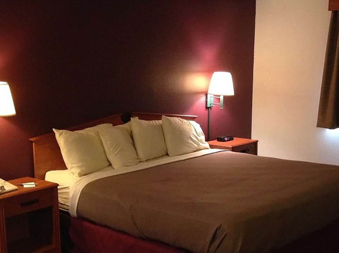 AmericInn by Wyndham Stuart主图