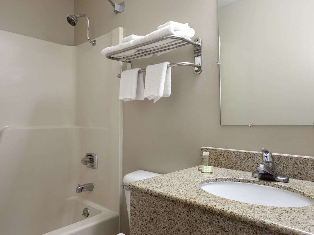 Super 8 by Wyndham Fremont NE主图