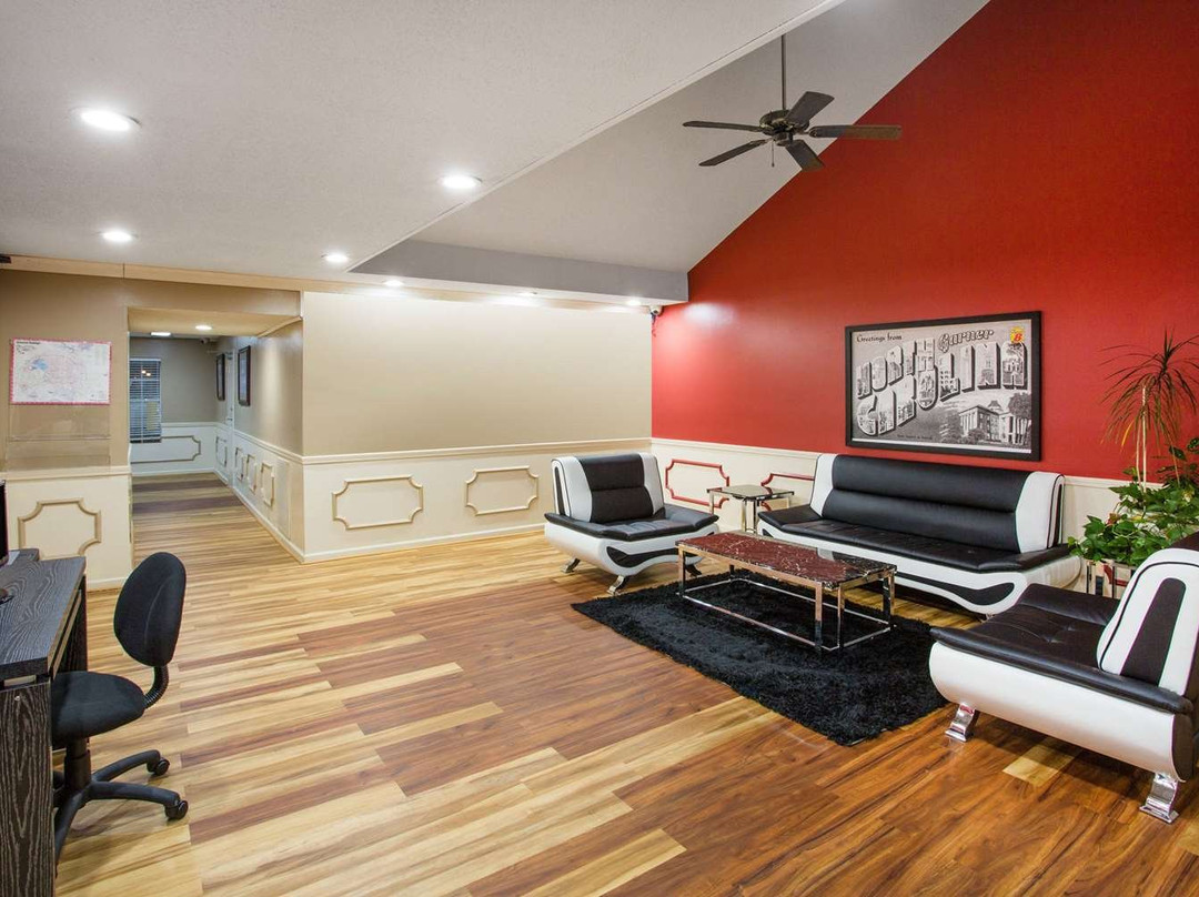 Super 8 by Wyndham Garner / Clayton / Raleigh主图