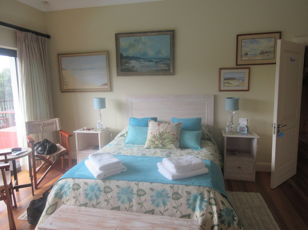 Makarios on the River主图