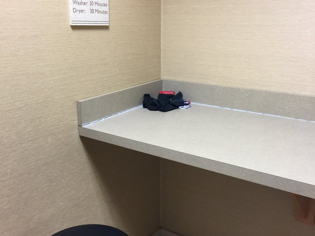 埃尔克哈特希尔顿花园酒店主图