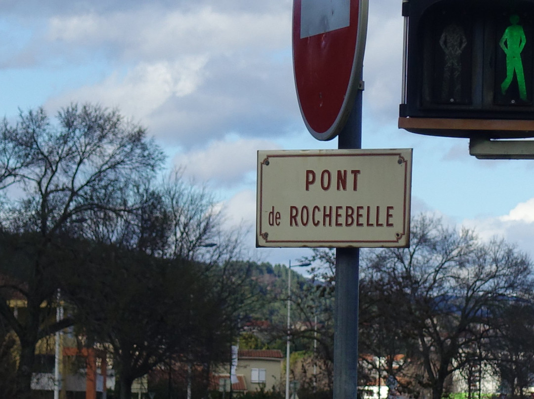 Pont de la Rochebelle景点图片