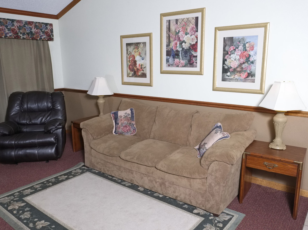 Four Seasons Motel主图