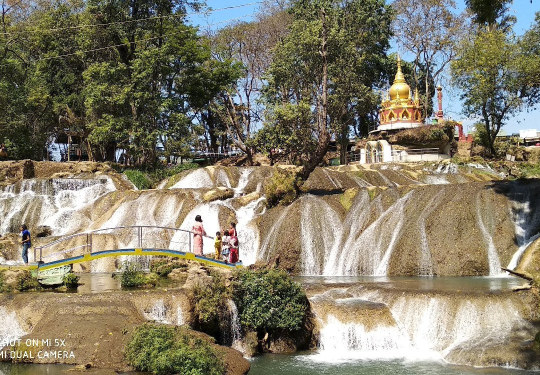 Hampshire Falls and Caves (Pwe Kauk)-彬乌伦必去景点