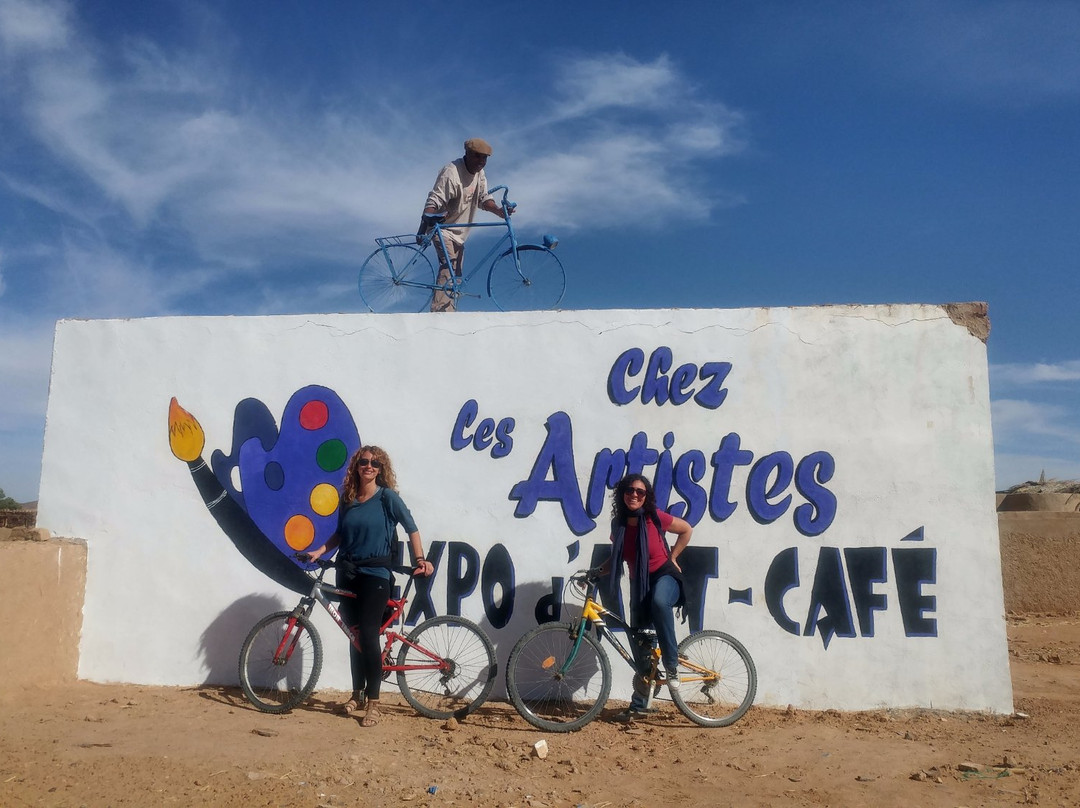 Galerie Chez Les Artistes-梅如卡必去景点