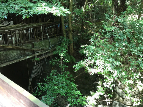 カフェテラス 空主图