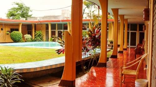 Hotel Del Valle-泳池