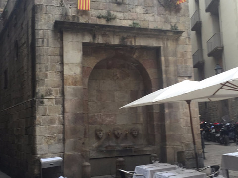 Font de Sant Just-巴塞罗那必去景点