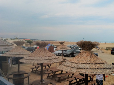 Surf House-Gruissan必去景点