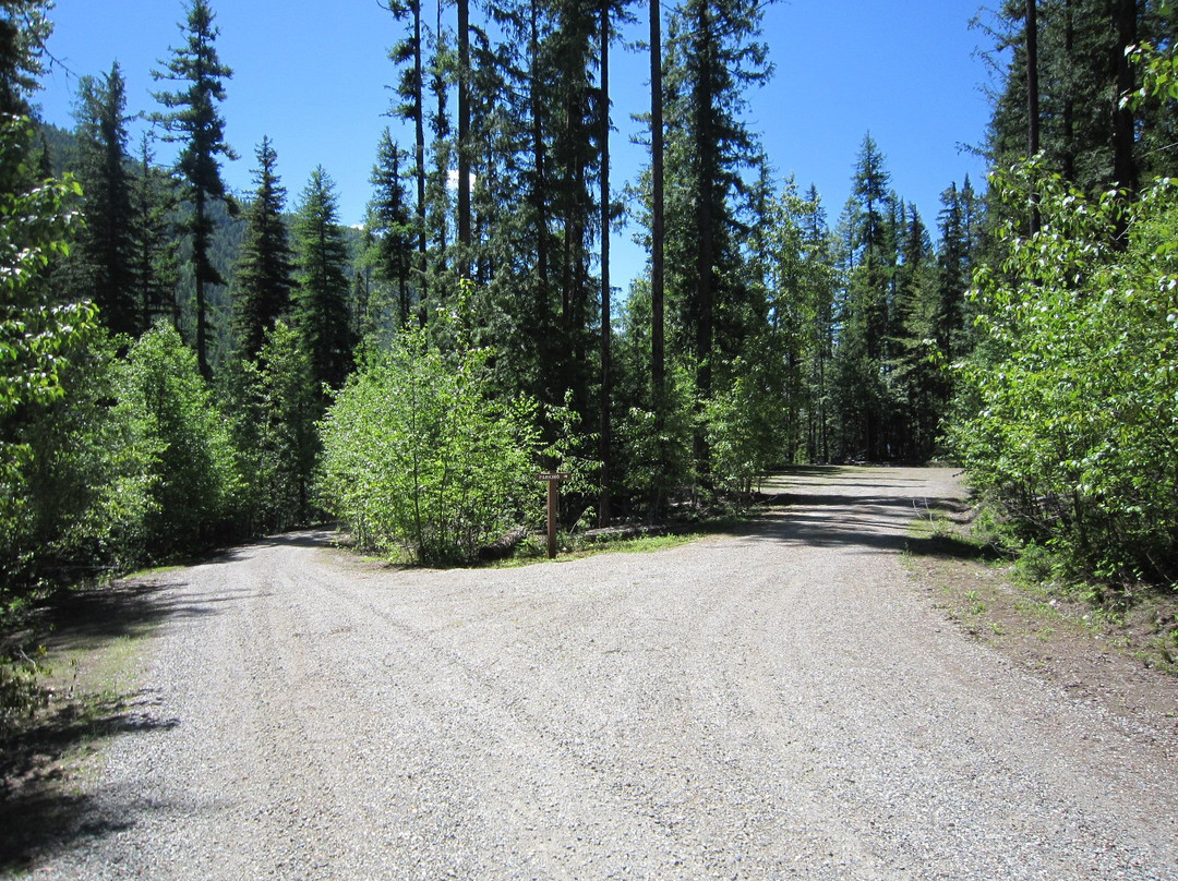 Jewel Lake Provincial Park景点图片