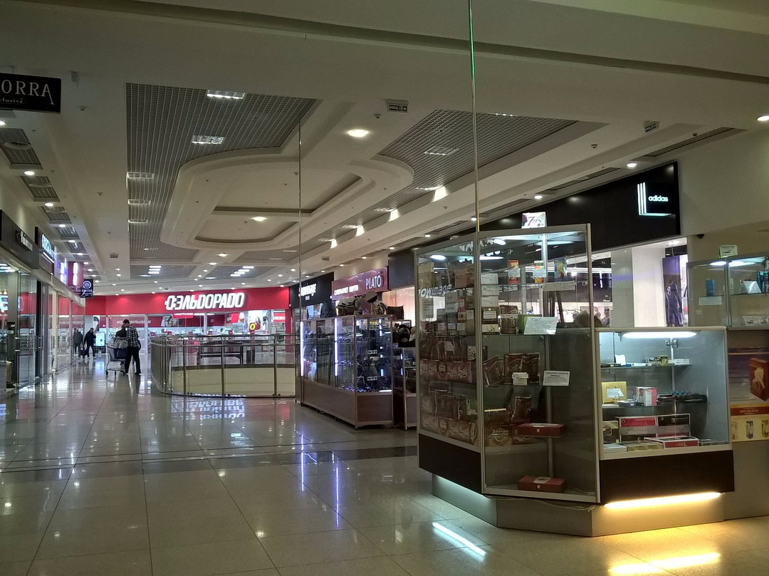 Caravan Shopping and Entertainment Center景点图片