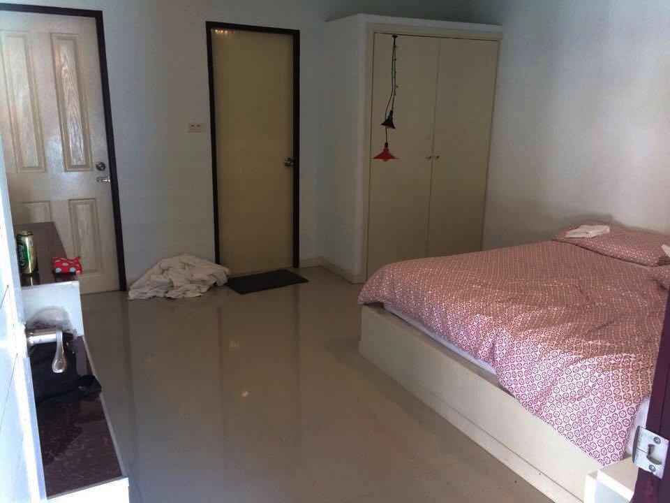 Bang Khan Taek酒店住宿-Juntima Place at Amphawa