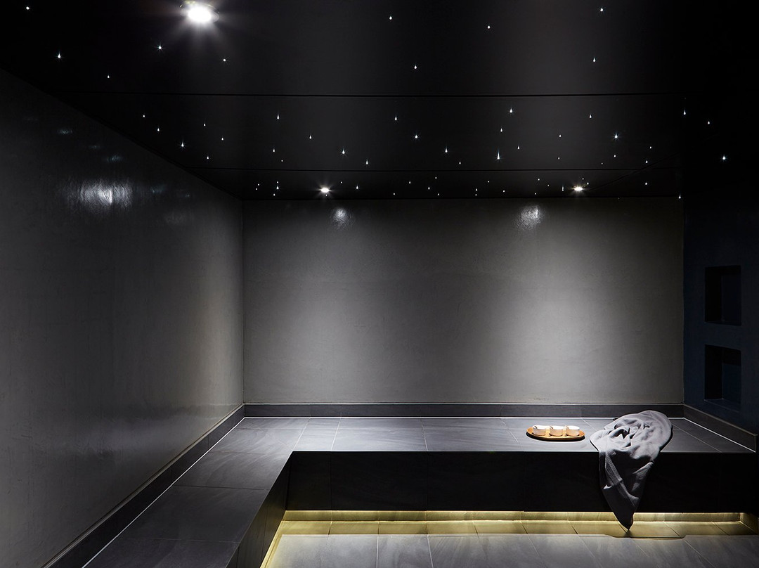 Amani Spa & Wellness At The Radisson Collection Hotel Waterfront