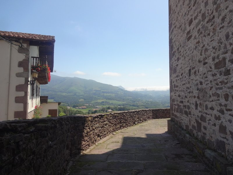 Iglesia de San Andres-Azpilkueta必去景点