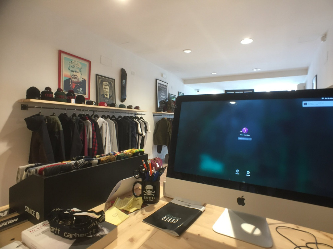 Above Street shop-皮斯托亚必去景点