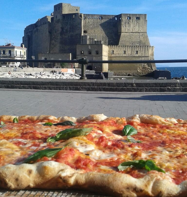 Sant'Antonio Abate餐馆和美食-Pizzeria o Maharaja