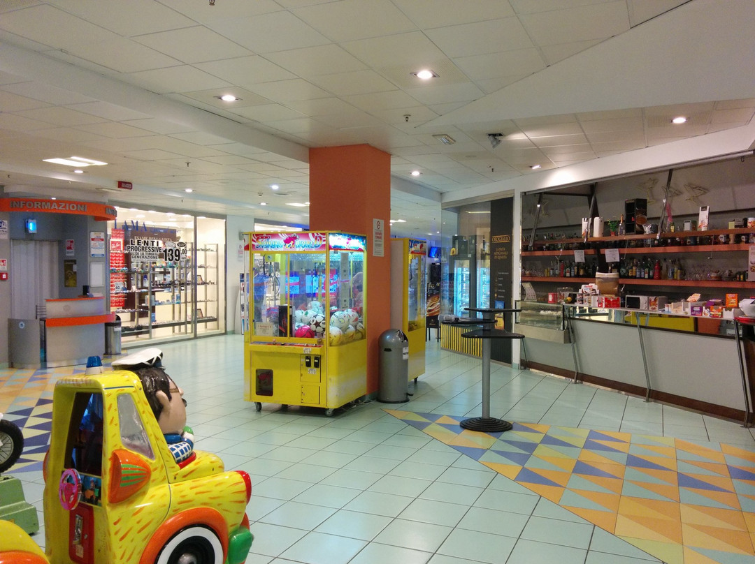 Centro Commerciale Cavese-卡瓦德蒂雷尼必去景点
