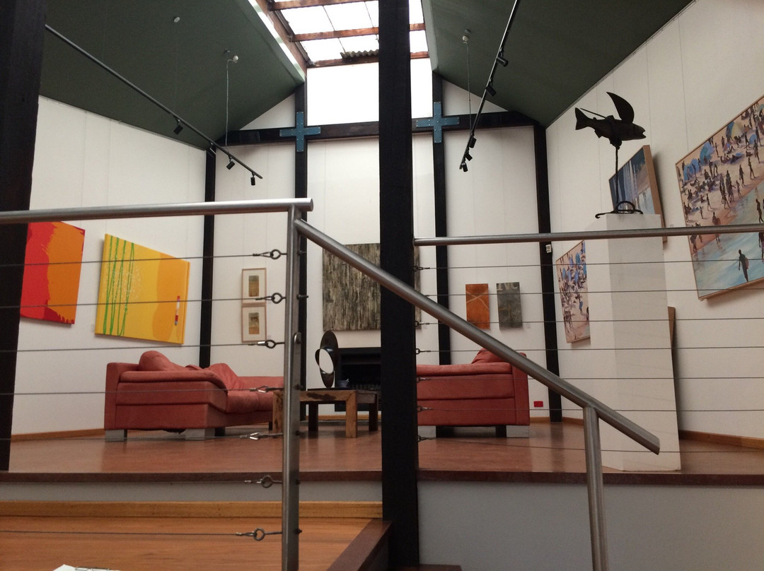 Qdos Arts Gallery-洛恩必去景点