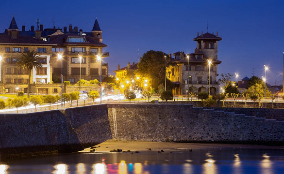 Sailing and Wine-格乔必去景点