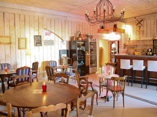 La Grange Bar à Vin Cave