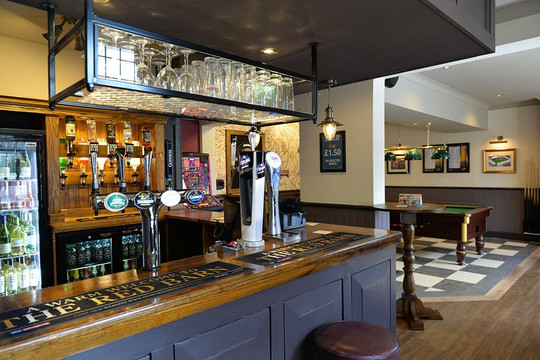 Red Barn Bar & Grill