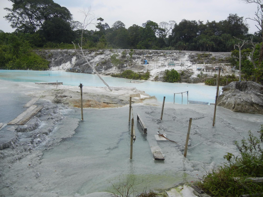 Tinggi Raja White Crater-棉兰必去景点