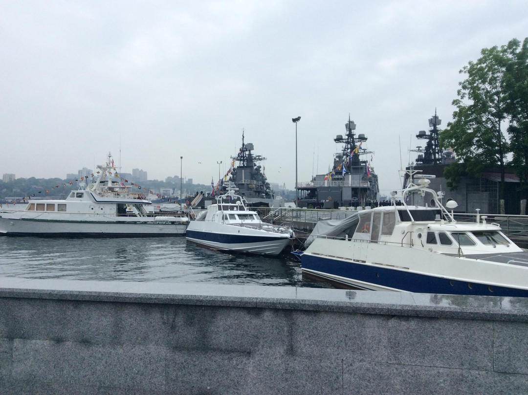 The Memorial Complex on the Korabelnaya Embankment-海参崴必去景点