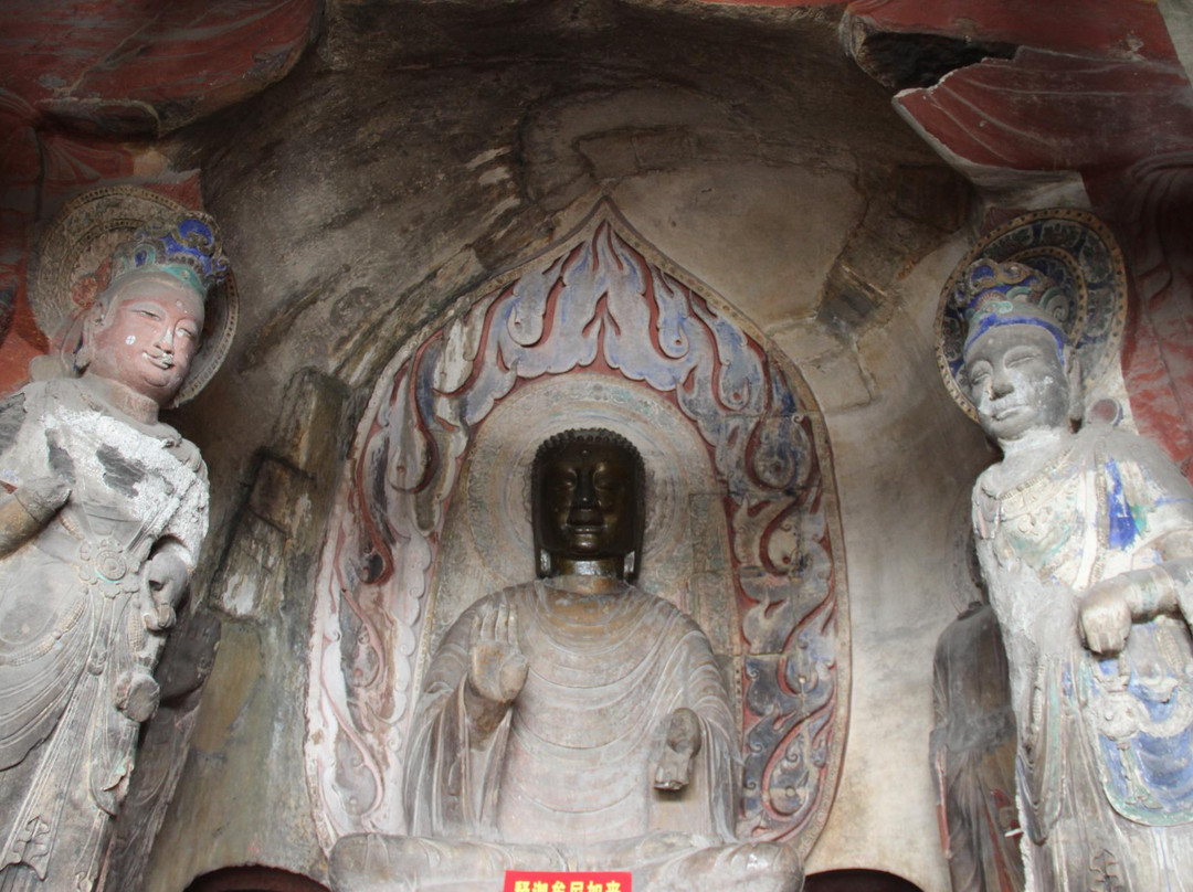 响堂山石窟-邯郸市必去景点