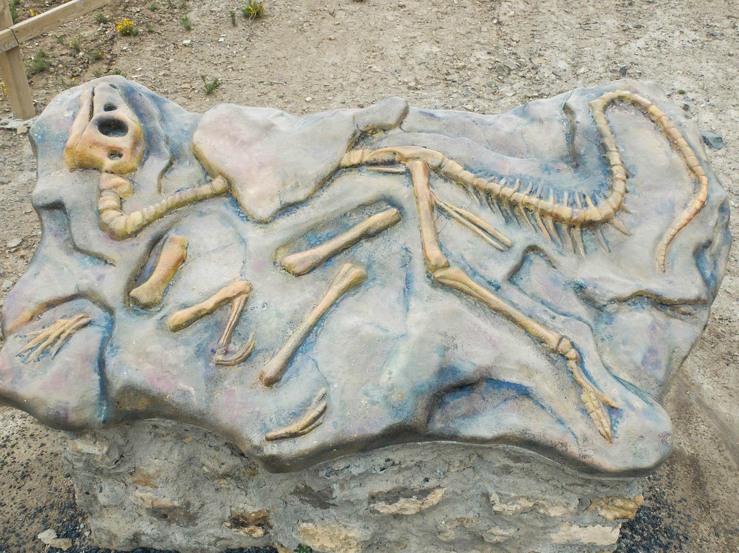 Centro de Interpretacion Paleontologica de La Rioja-Igea必去景点