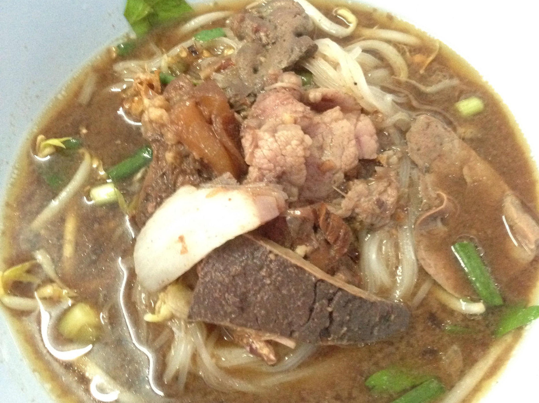 ก๋วยเตี๋ยวเรือรุ่งรัตน์