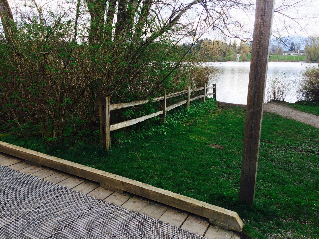 Deer Lake Park-本那比必去景点