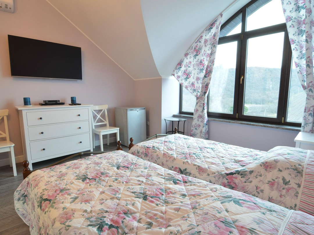 Vynohradnyi酒店住宿-Guest House Riviera