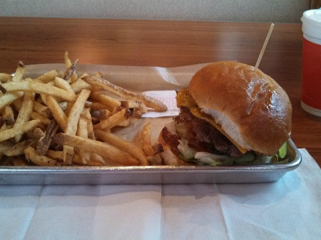 MOOYAH Burgers, Fries & Shakes